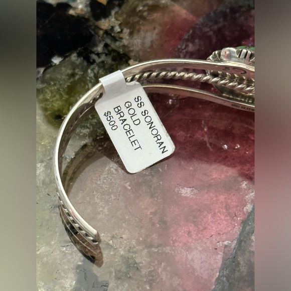 Native Sonoran gold sterling silver southwestern cuff - Picture 6 of 9